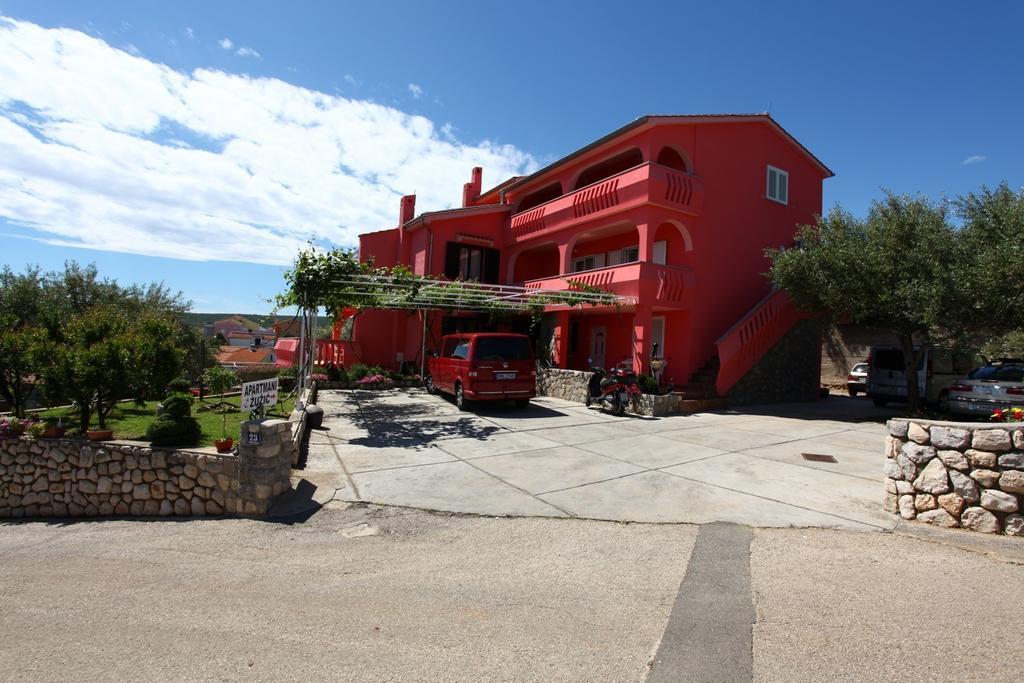 Apartmani Zuzic Krk Town Eksteriør billede