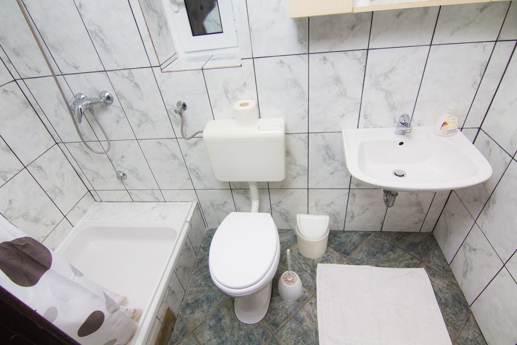 Apartmani Zuzic Krk Town Værelse billede