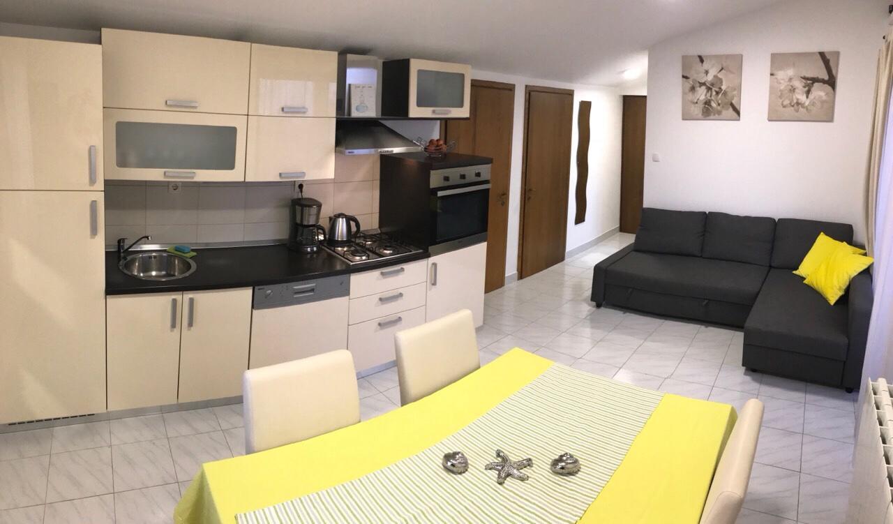 Apartmani Zuzic Krk Town Eksteriør billede